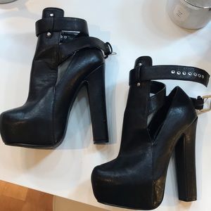 Platform ankle heels